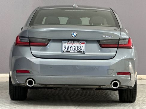Used 2025 BMW 330i Sedan w/ Premium Package RWD image 9