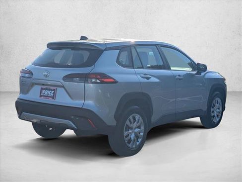 Used 2026 Toyota Corolla Cross L FWD image 5