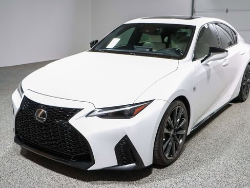 Used 2022 Lexus IS 350 F Sport RWD image 30