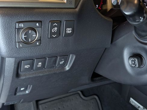 Used 2019 Lexus GX 460 Luxury AWD/4WD image 39