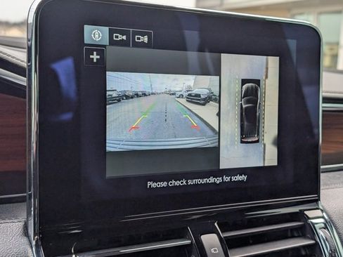 Used 2018 Lincoln Navigator Reserve w/ Technology Package image 16