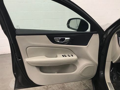 Used 2024 Volvo S60 B5 Core w/ Climate Package image 9