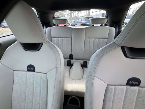 Used 2025 MINI Cooper S image 18