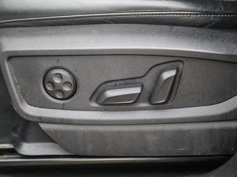 Used 2023 Audi Q5 2.0T Premium Plus image 18