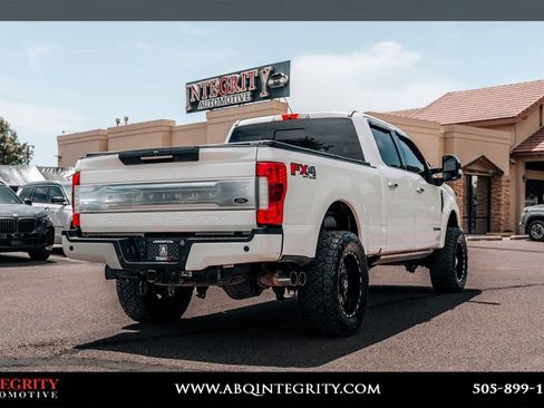 Used 2018 Ford F250 Platinum w/ Platinum Ultimate Package AWD/4WD image 7