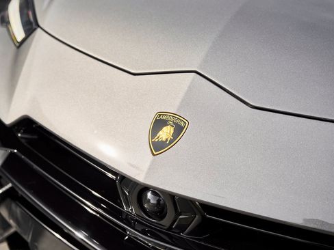 Used 2023 Lamborghini Urus Performante image 6