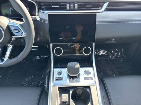 New 2024 Jaguar XF R-Dynamic SE AWD/4WD image 15