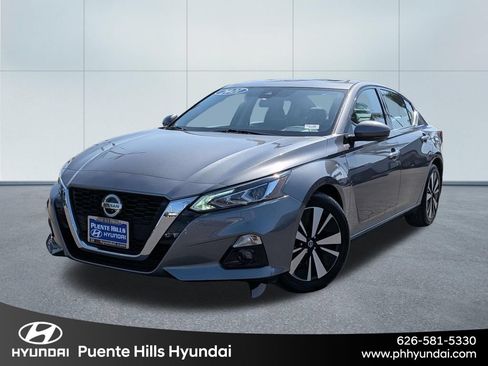 Used 2021 Nissan Altima 2.5 SL FWD image 1