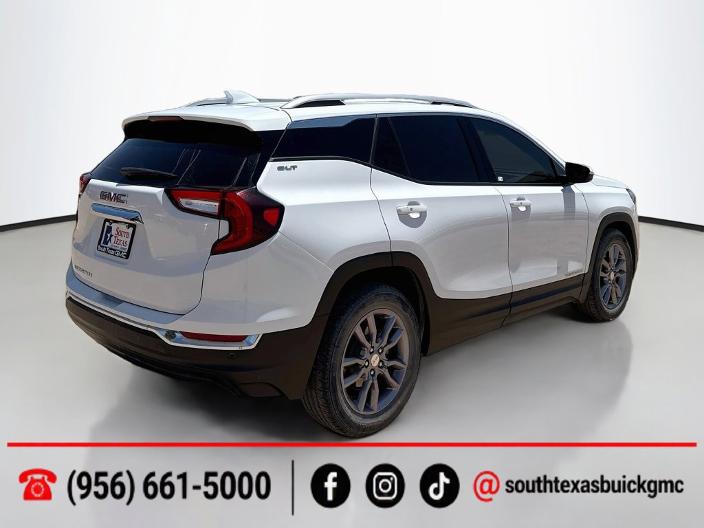 Used 2022 GMC Terrain SLT w/ Tech Package FWD image 8