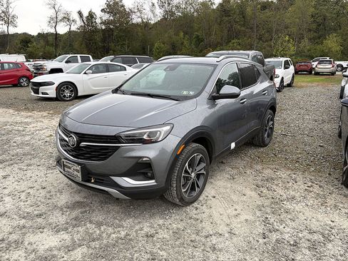Used 2021 Buick Encore GX Essence image 1