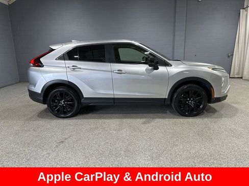Used 2023 Mitsubishi Eclipse Cross LE AWD/4WD image 3