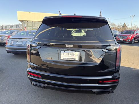 Used 2024 Cadillac XT6 Sport w/ LPO, Onyx Lite Package image 7