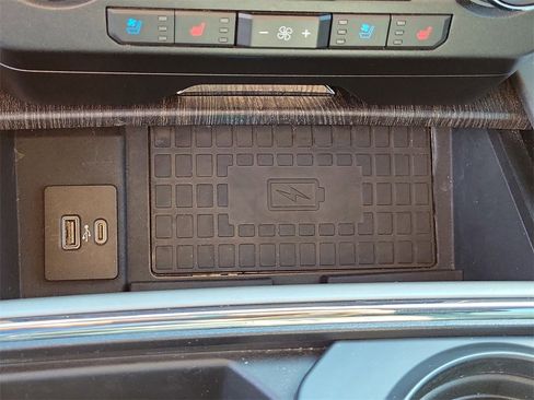 Used 2021 Ford F250 Lariat w/ Lariat Ultimate Package image 30