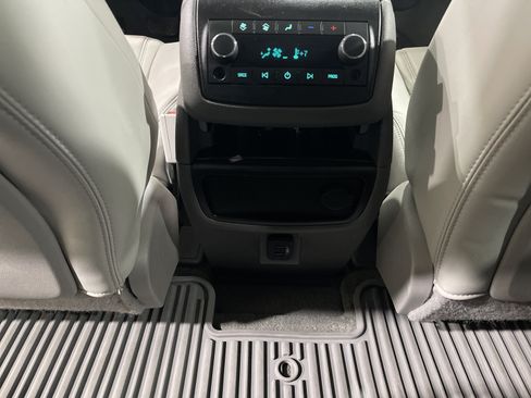 Used 2017 Buick Enclave Premium w/ Trailering Package AWD/4WD image 14