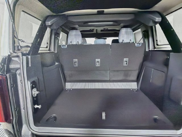 New 2026 Ford Bronco Heritage Edition AWD/4WD image 32