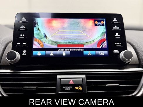 Used 2022 Honda Accord Touring image 27