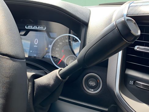 New 2025 RAM 2500 Big Horn AWD/4WD image 33