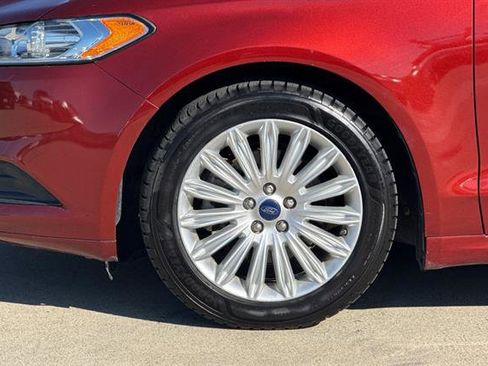 Used 2014 Ford Fusion SE image 28