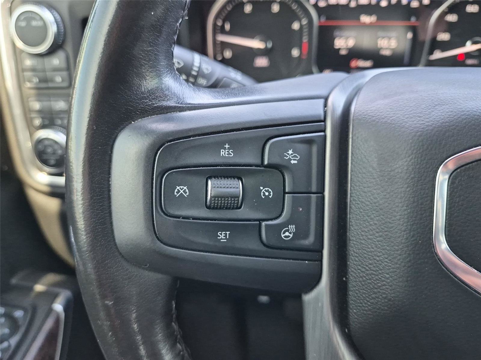 Used 2021 GMC Sierra 2500 Denali w/ Denali Black Diamond Edition AWD/4WD image 20