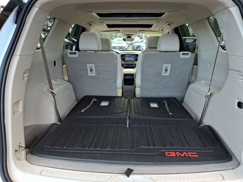 Used 2021 GMC Acadia Denali w/ Denali Ultimate Package image 30