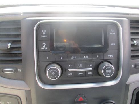 Used 2017 RAM 3500 Tradesman w/ Chrome Appearance Group AWD/4WD image 26