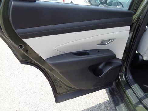 Used 2025 Hyundai Tucson SE FWD image 27