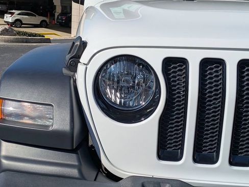 Used 2020 Jeep Wrangler Unlimited Sport image 9