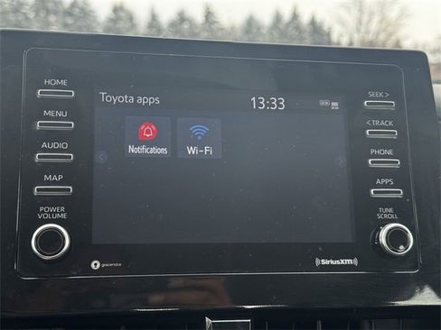 Used 2024 Toyota Camry SE image 33