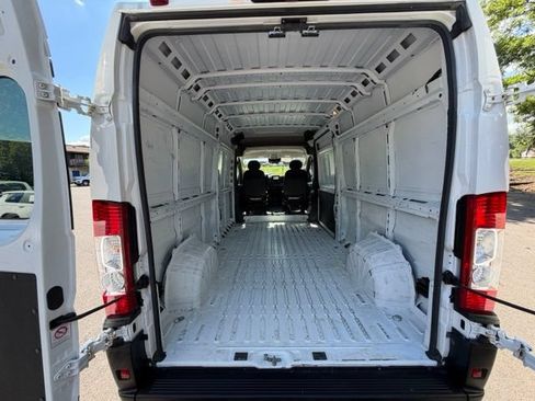 Used 2023 RAM ProMaster 2500 FWD image 27