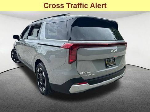 Used 2026 Kia Carnival EX FWD image 10
