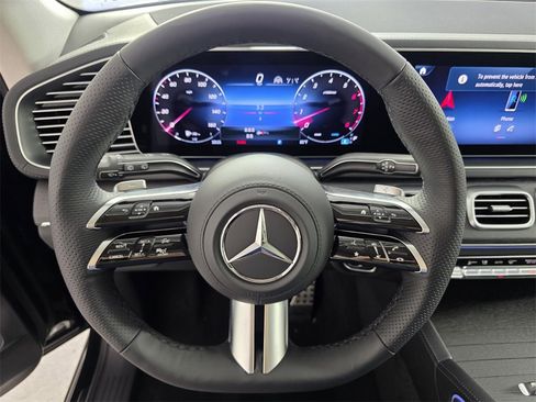 New 2026 Mercedes-Benz GLS 450 4MATIC image 14