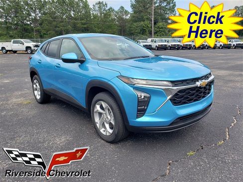 New 2026 Chevrolet Trax LS w/ LS Convenience Package FWD image 1