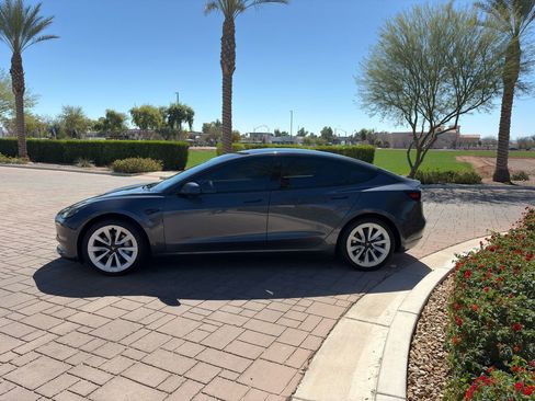 Used 2022 Tesla Model 3 Long Range image 5