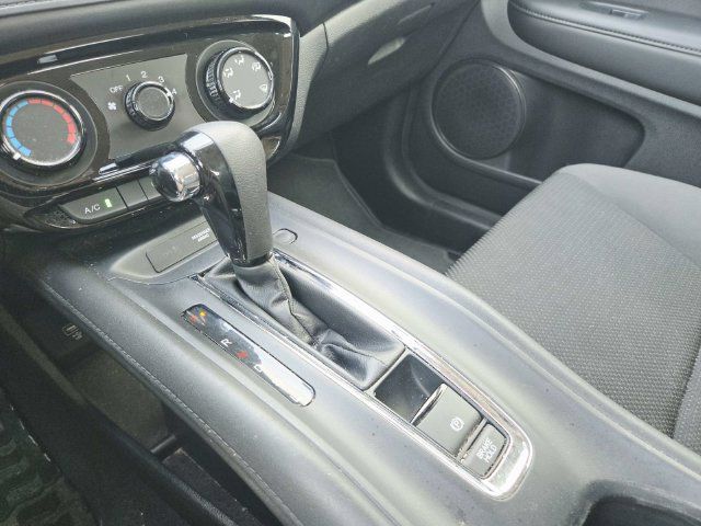 Used 2019 Honda HR-V LX image 16