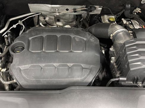 Used 2024 Volkswagen Atlas SE image 32