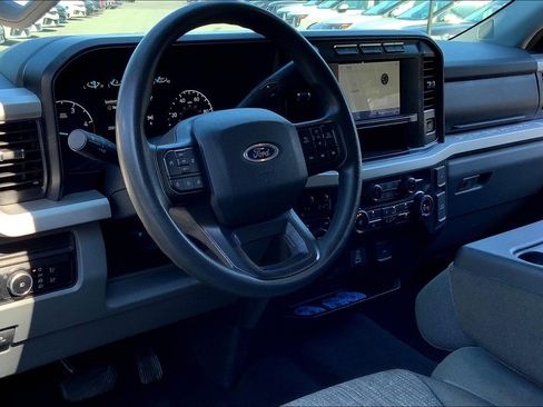 Used 2024 Ford F250 XLT w/ FX4 Off-Road Package image 15