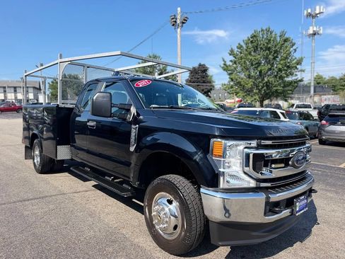 Used 2021 Ford F350 XL w/ Power Equipment Group AWD/4WD image 9