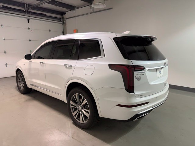 Used 2021 Cadillac XT6 Premium Luxury AWD/4WD image 4