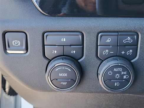 Used 2025 Chevrolet Silverado 2500 LT w/ Trail Boss Package image 19