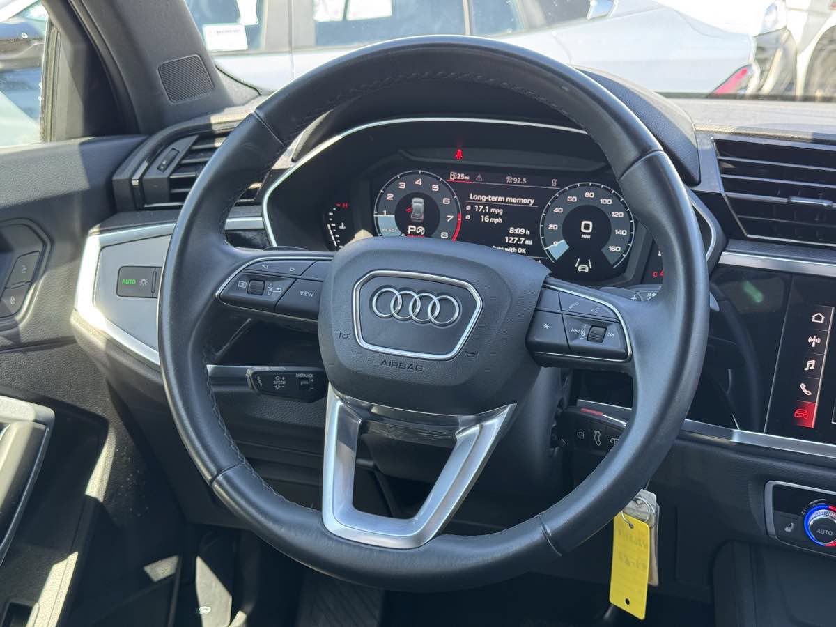 Used 2025 Audi Q3 2.0T Premium AWD/4WD image 23
