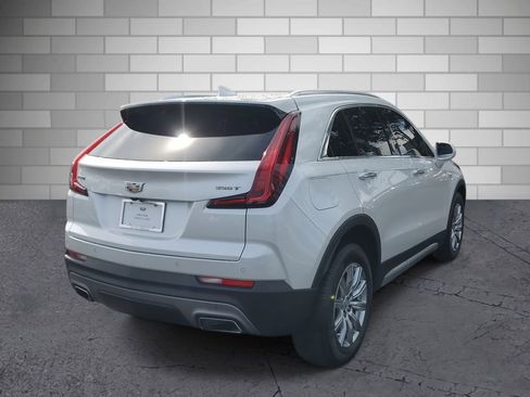 Used 2020 Cadillac XT4 Premium Luxury image 5