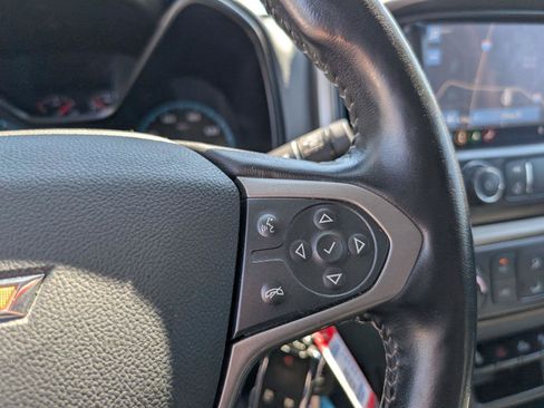 Used 2022 Chevrolet Colorado Z71 AWD/4WD image 13