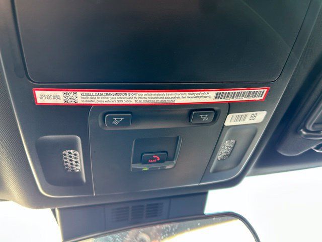 Used 2025 Toyota Camry SE FWD image 20