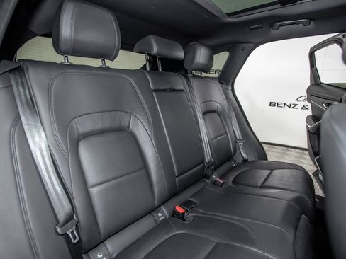 Used 2023 Jaguar F-PACE S AWD/4WD image 15