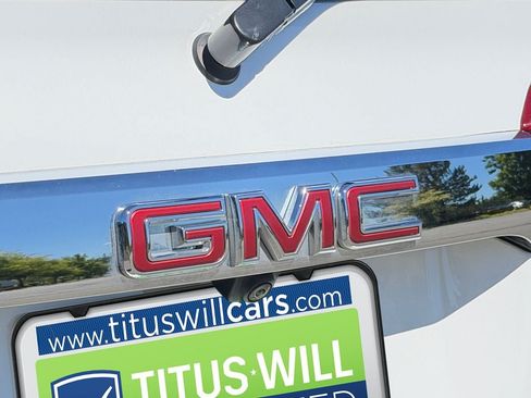Used 2022 GMC Acadia SLE FWD image 35