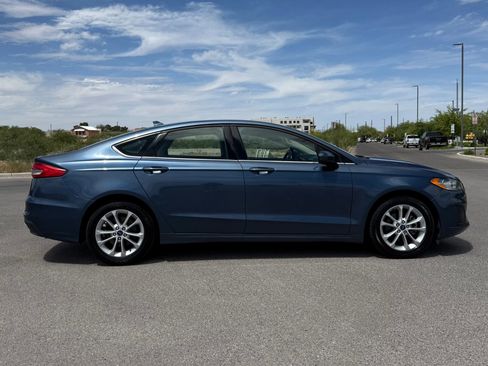 Used 2019 Ford Fusion SE FWD image 6