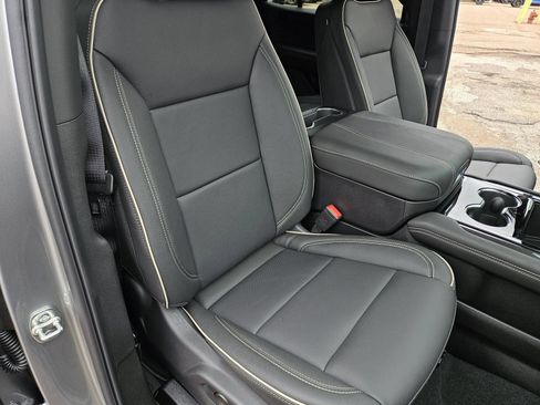 New 2026 GMC Yukon Elevation AWD/4WD image 30