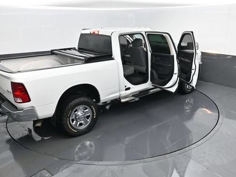 Used 2018 RAM 2500 Tradesman w/ Chrome Appearance Group AWD/4WD image 26