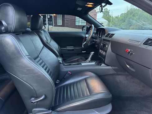 Used 2010 Dodge Challenger R/T image 20