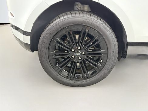 Used 2026 Land Rover Range Rover Evoque Dynamic SE AWD/4WD image 36